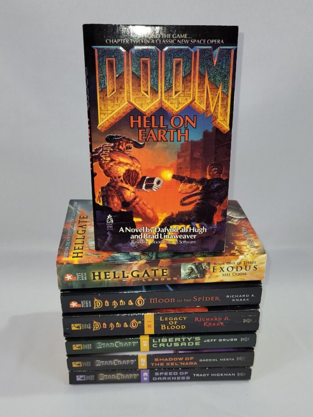 Starcraft Doom Diablo Hellgate 7 RPG Video Game Softcover Book Lot Novel